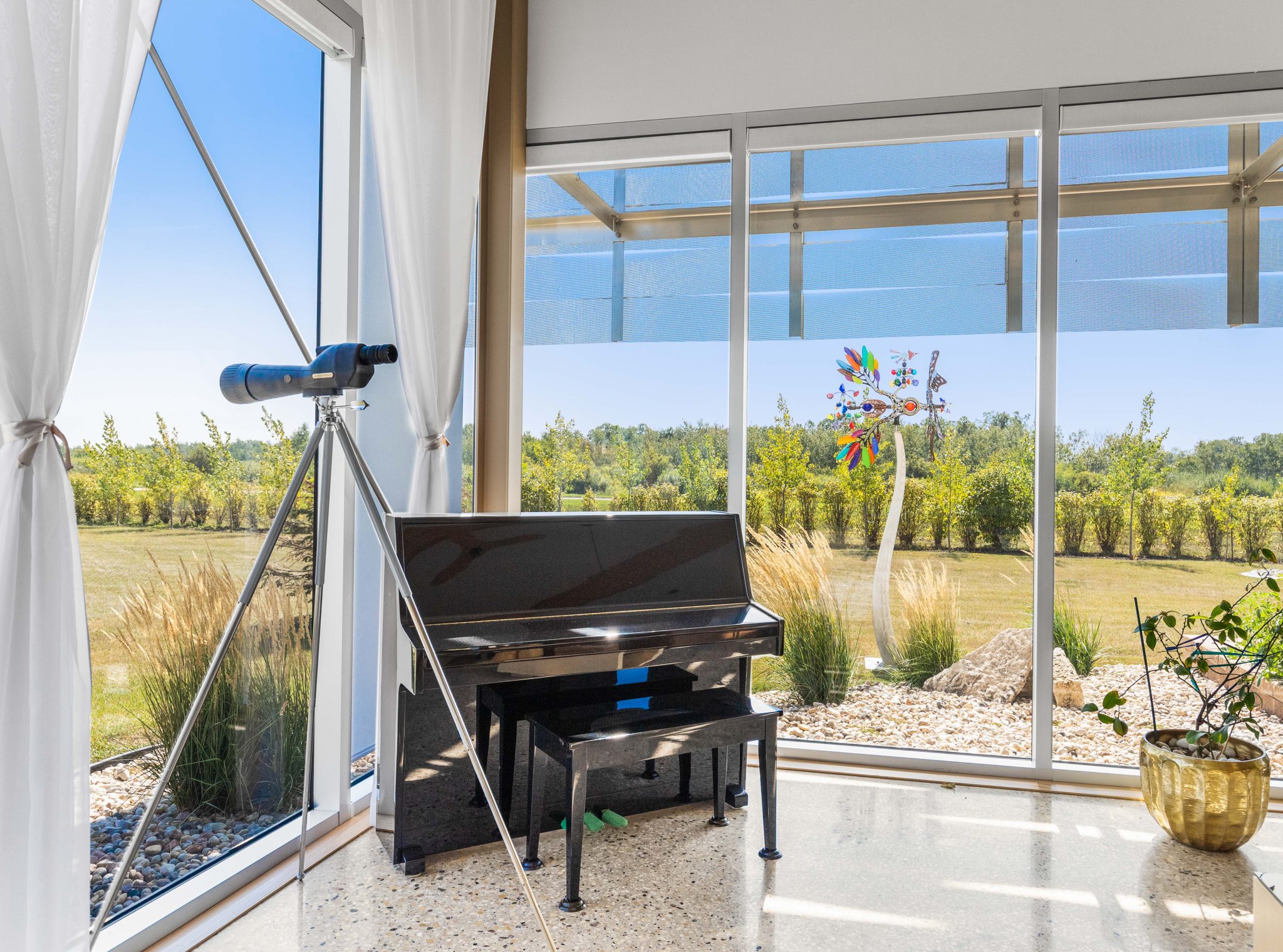 Royal LePage Blog | Canadian Real Estate News | Featured Listing: A ...