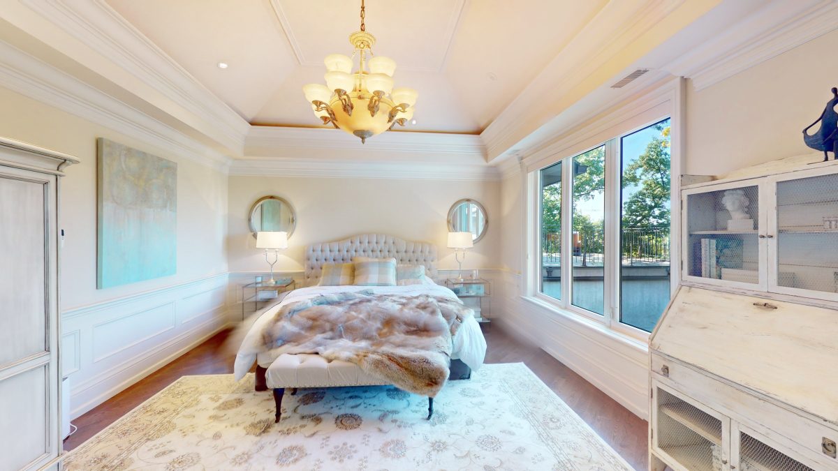 Royal LePage Blog | Canadian Real Estate News | Featured Listing: 5,000 ...